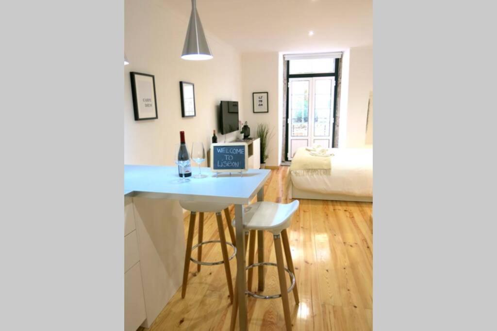 Beautiful Studio In Mouraria Lisbon Exterior photo